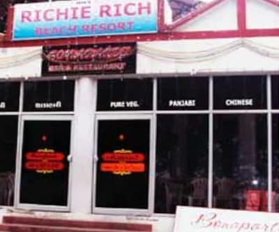 Hotel Richie Rich Resorts